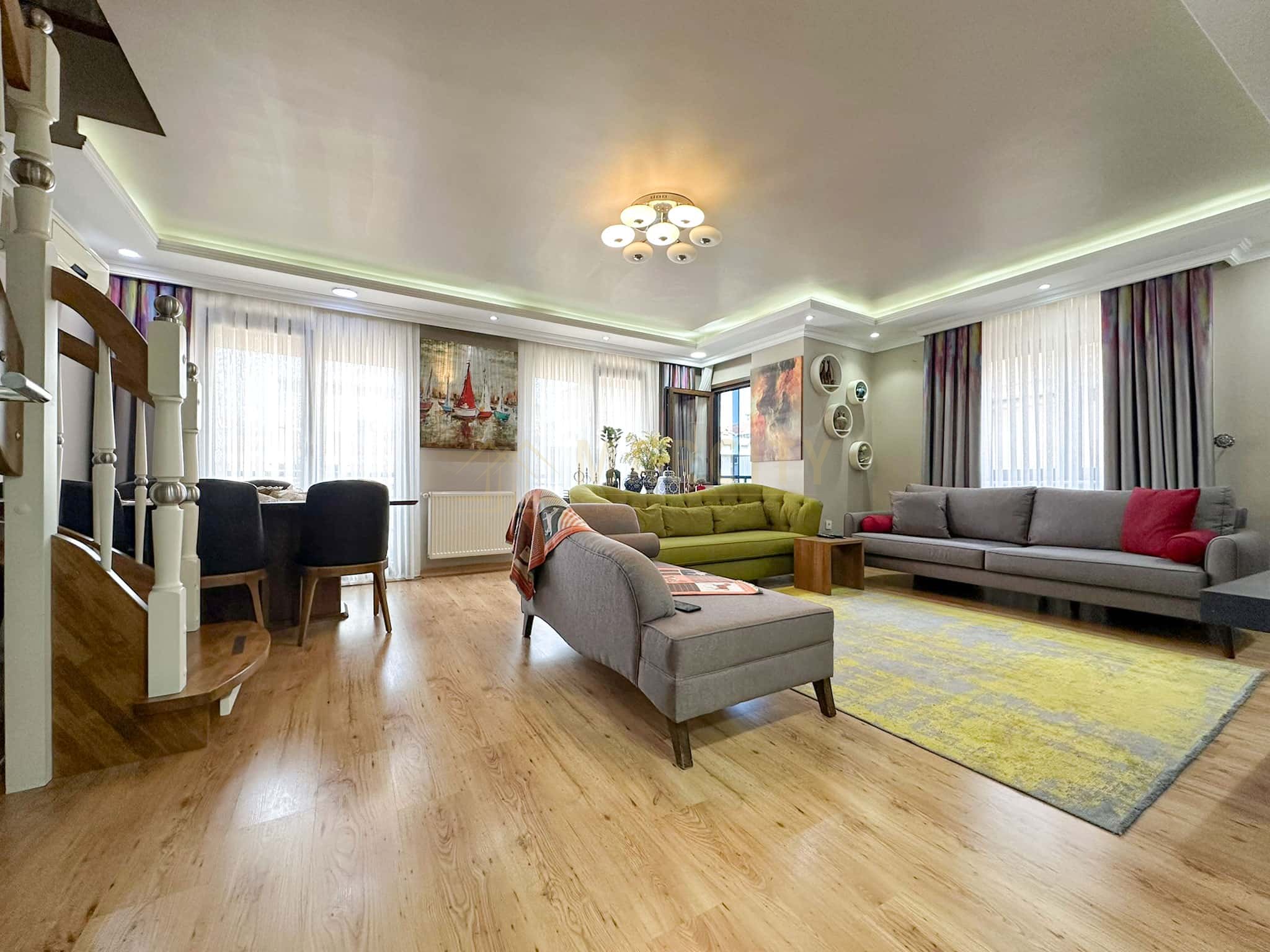Marcity'den UEFA Kupası Yakını 12 Yıllık 3+2 170m² Ferah Dublex